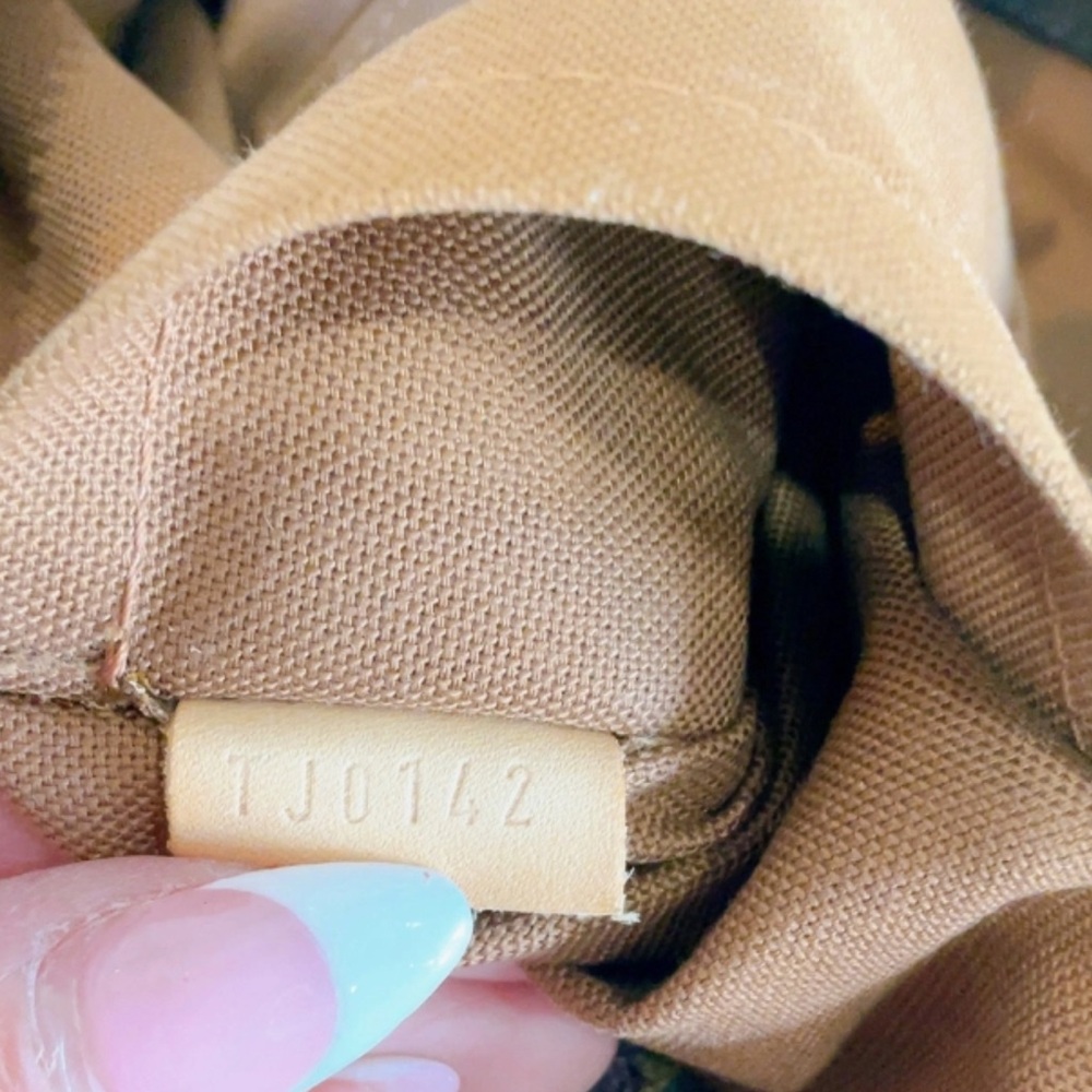Louis Vuitton Classic Monogram Hobo Bag - Picture 7 of 16